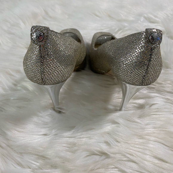 Micheal Kors  open toe Silver glitter platform heels 6.5 - Picture 3 of 13